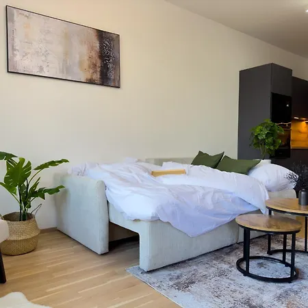 Central Riverside Apartment - Free Parking Prague Exterior photo